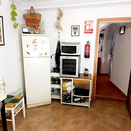 Charming House In Illar With Mountain View And Balcony Villa Bagian luar foto