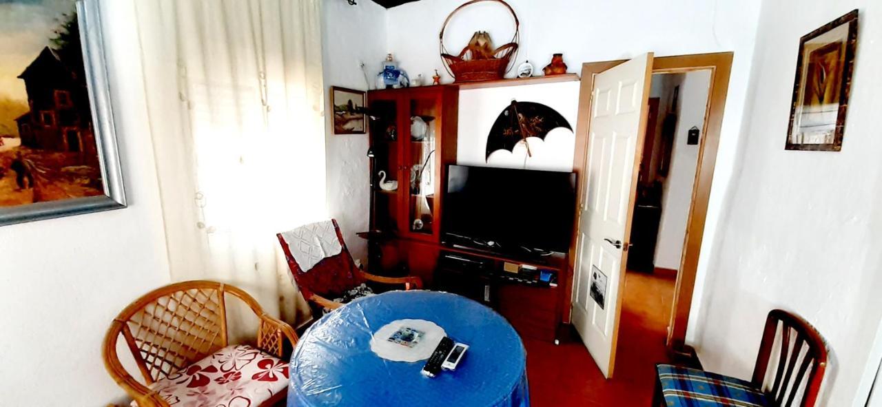 Charming House In Illar With Mountain View And Balcony Villa Bagian luar foto