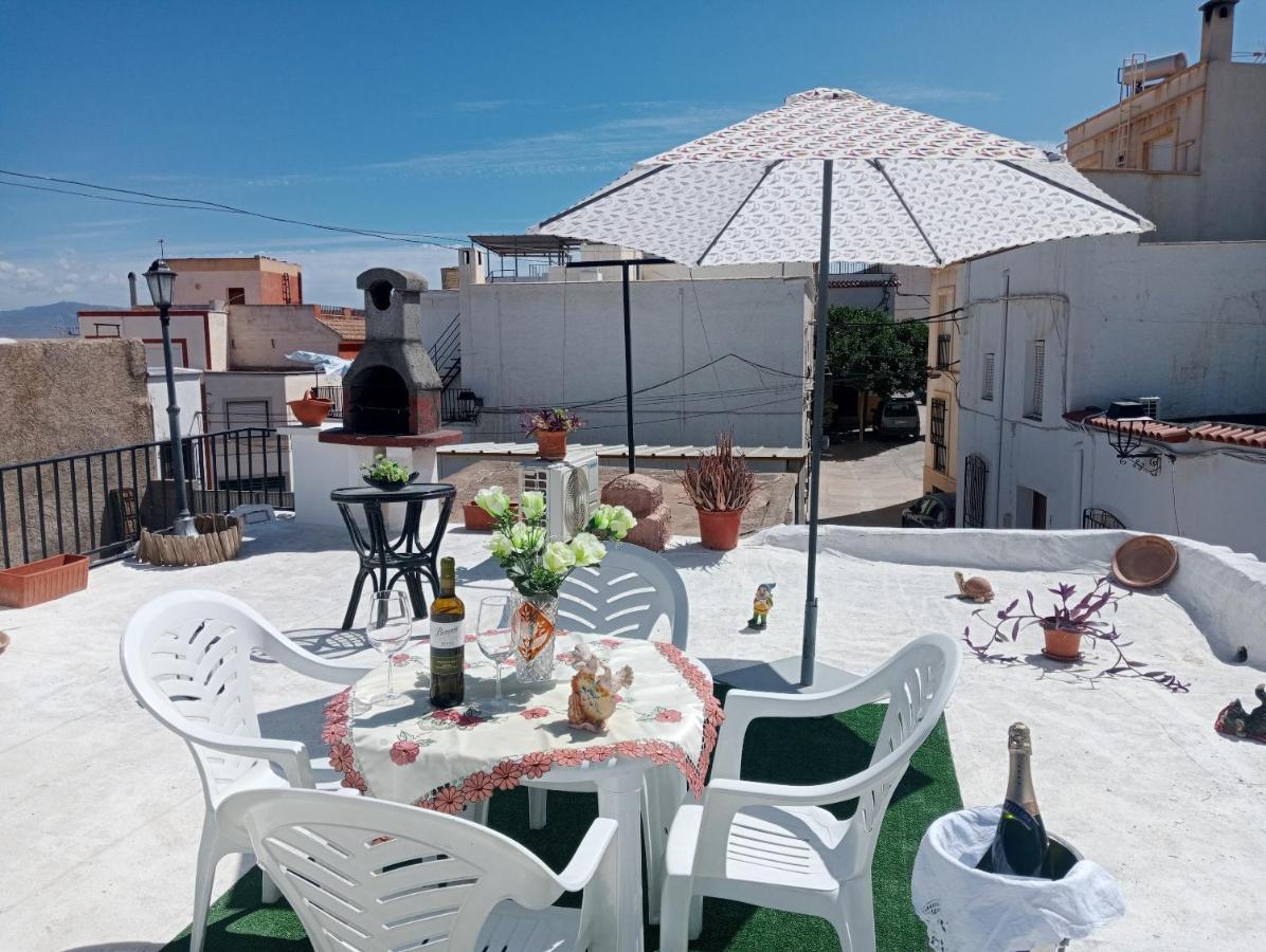 Charming House In Illar With Mountain View And Balcony Villa Bagian luar foto