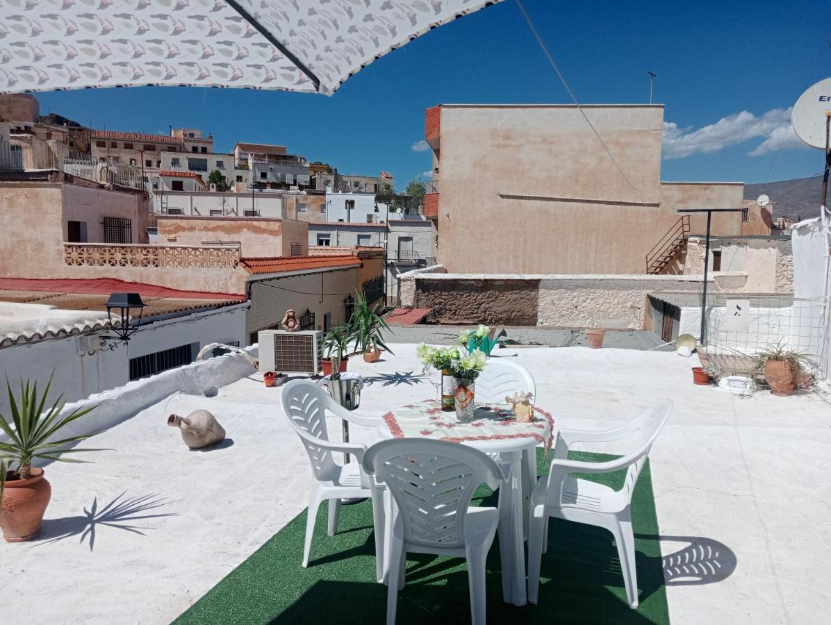 Charming House In Illar With Mountain View And Balcony Villa Bagian luar foto