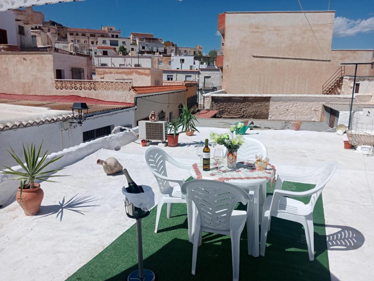 Charming House In Illar With Mountain View And Balcony Villa Bagian luar foto