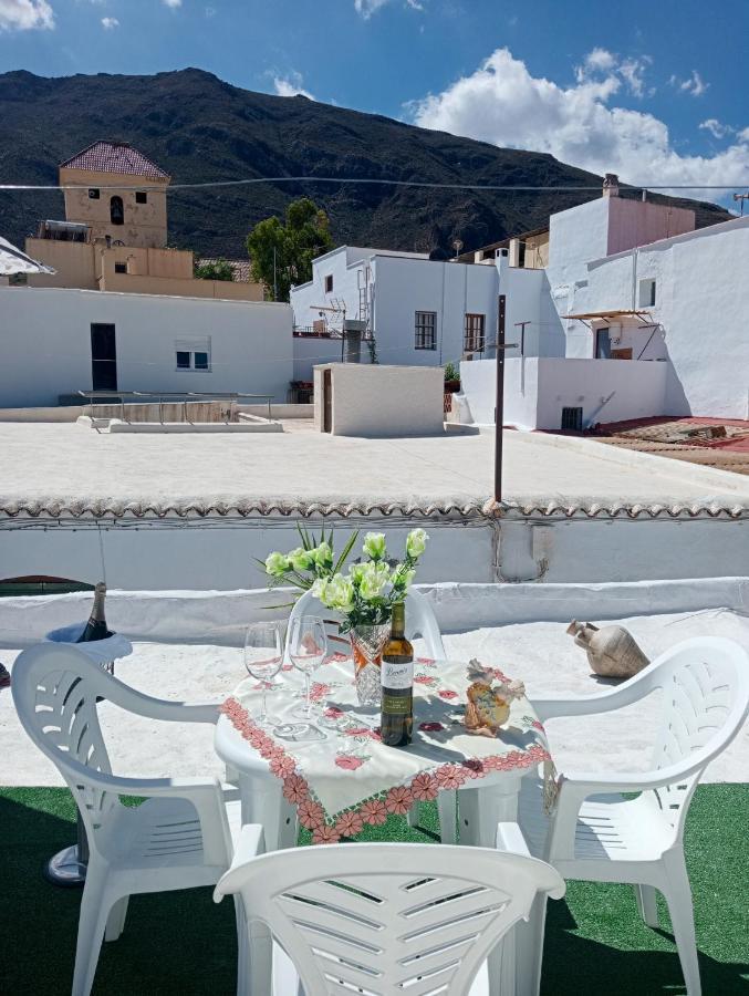 Charming House In Illar With Mountain View And Balcony Villa Bagian luar foto