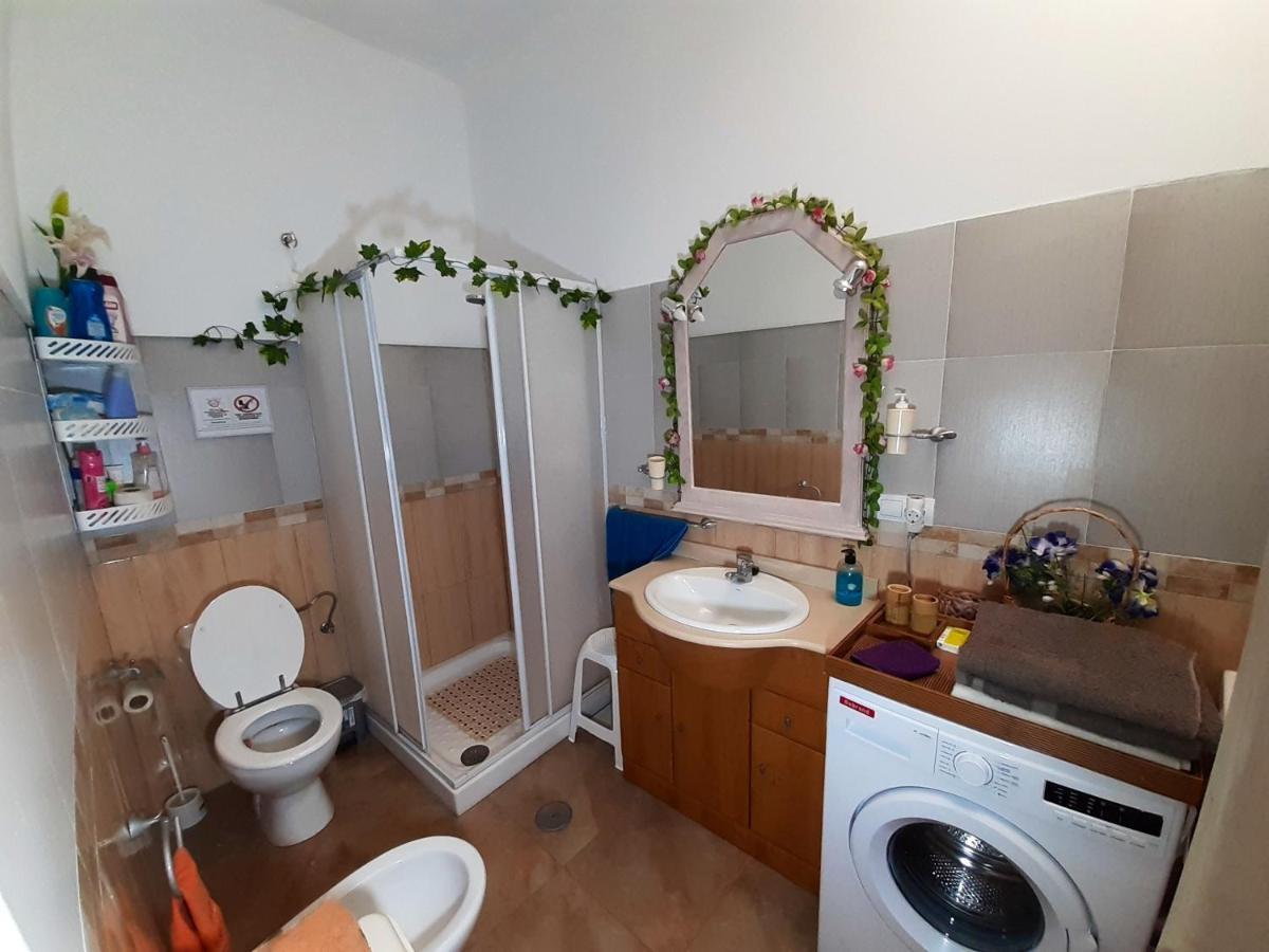 Charming House In Illar With Mountain View And Balcony Villa Bagian luar foto