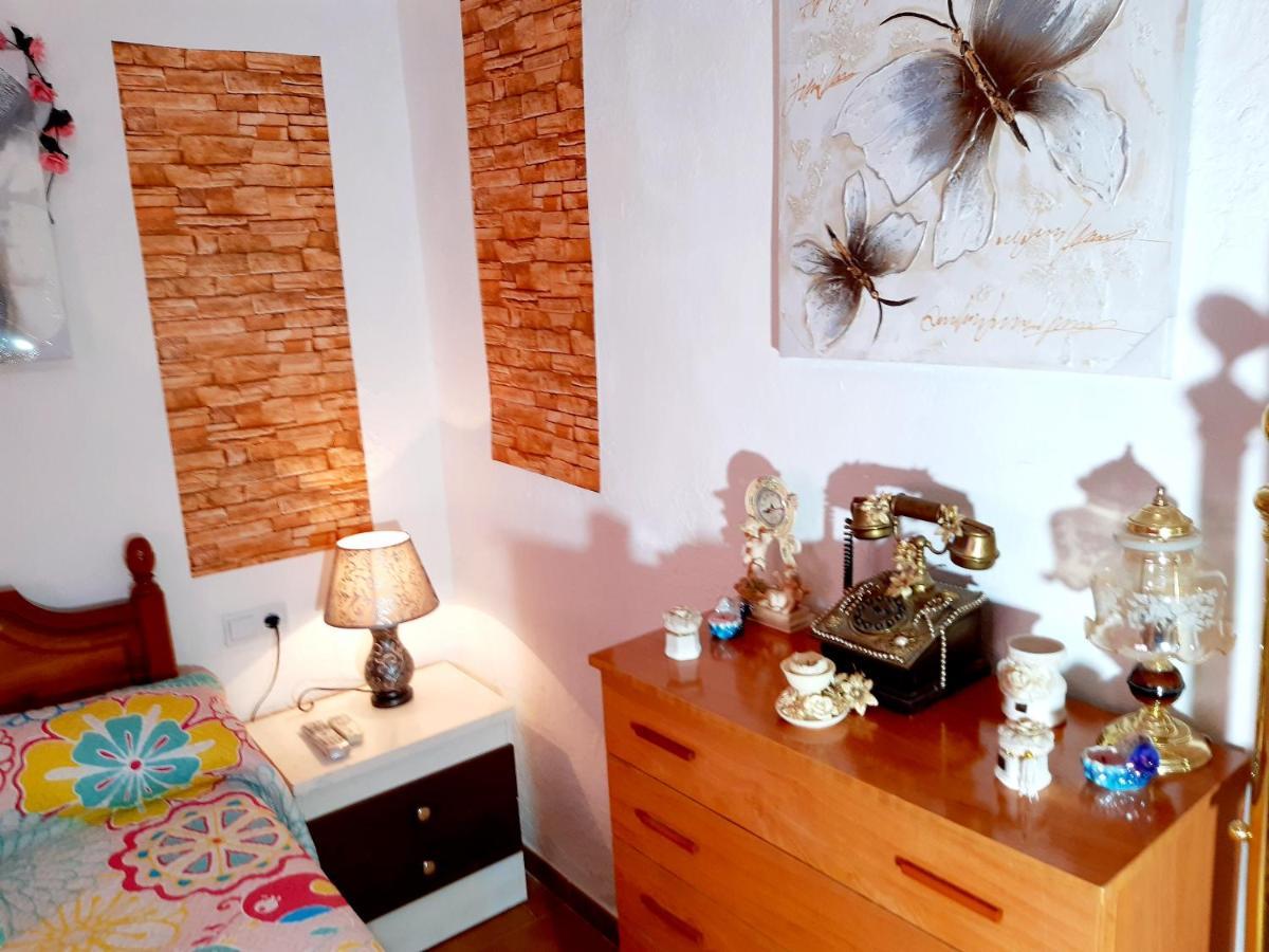 Charming House In Illar With Mountain View And Balcony Villa Bagian luar foto