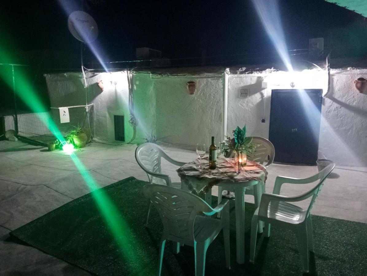Charming House In Illar With Mountain View And Balcony Villa Bagian luar foto